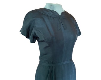 1950s raw silk charcoal cocktail dress // mid-century fitted little black dress // fifties evening dress in textured silk // medium