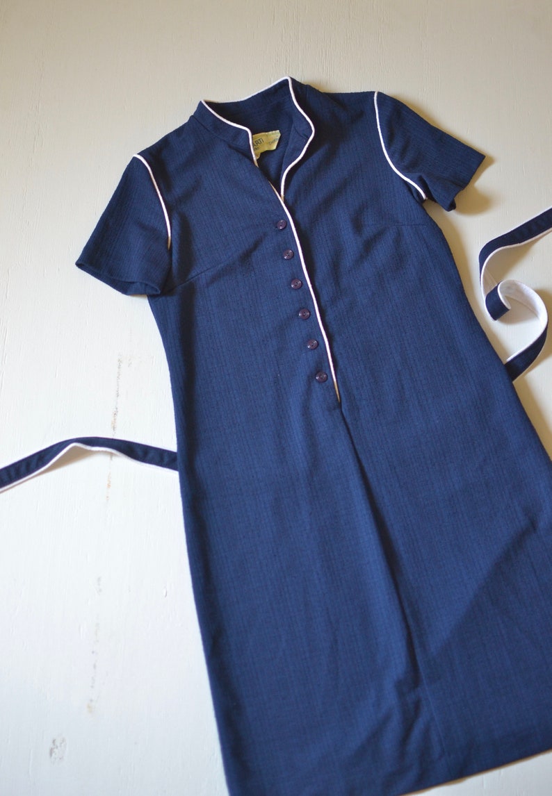 vintage navy shirtwaist with white tie belt 1970s sporty blue dress seventies navy and white nautical frock mediumlarge petite