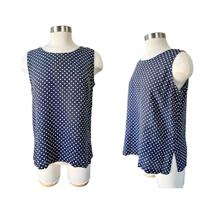 MEDIUM navy and white polka dot silk sheath tank // vintage 1990s lightweight summer top // blue and white patriotic silk sleeveless blouse