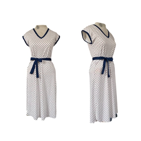 vintage polka dot dress // 1970s white sheath dre… - image 1