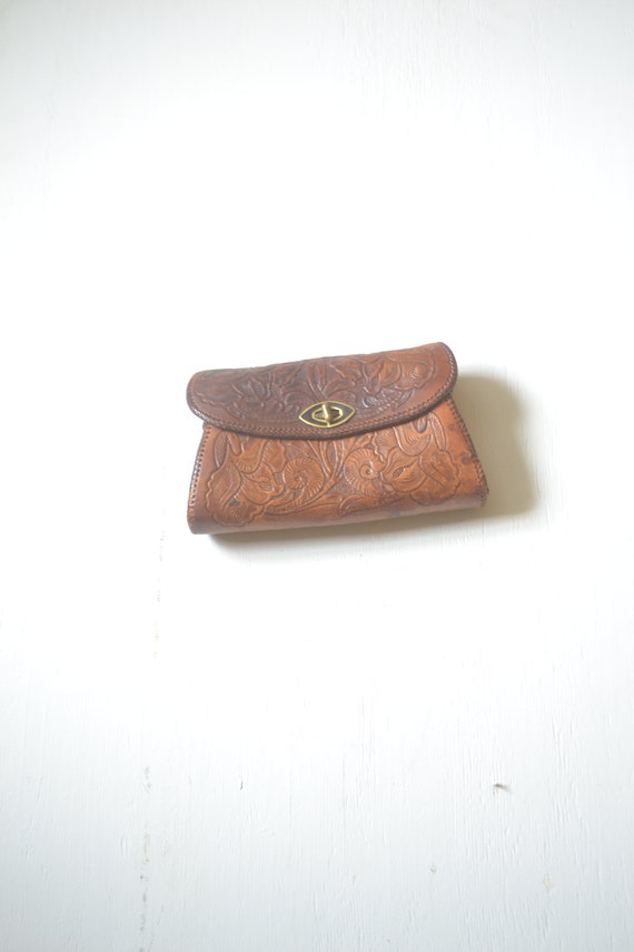 vintage tooled leather clutch purse // 1950s brow… - image 3