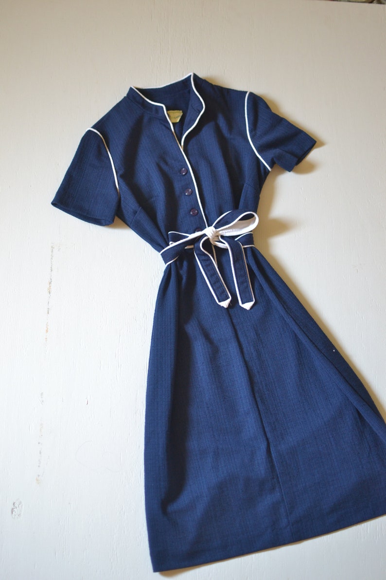 vintage navy shirtwaist with white tie belt 1970s sporty blue dress seventies navy and white nautical frock mediumlarge petite