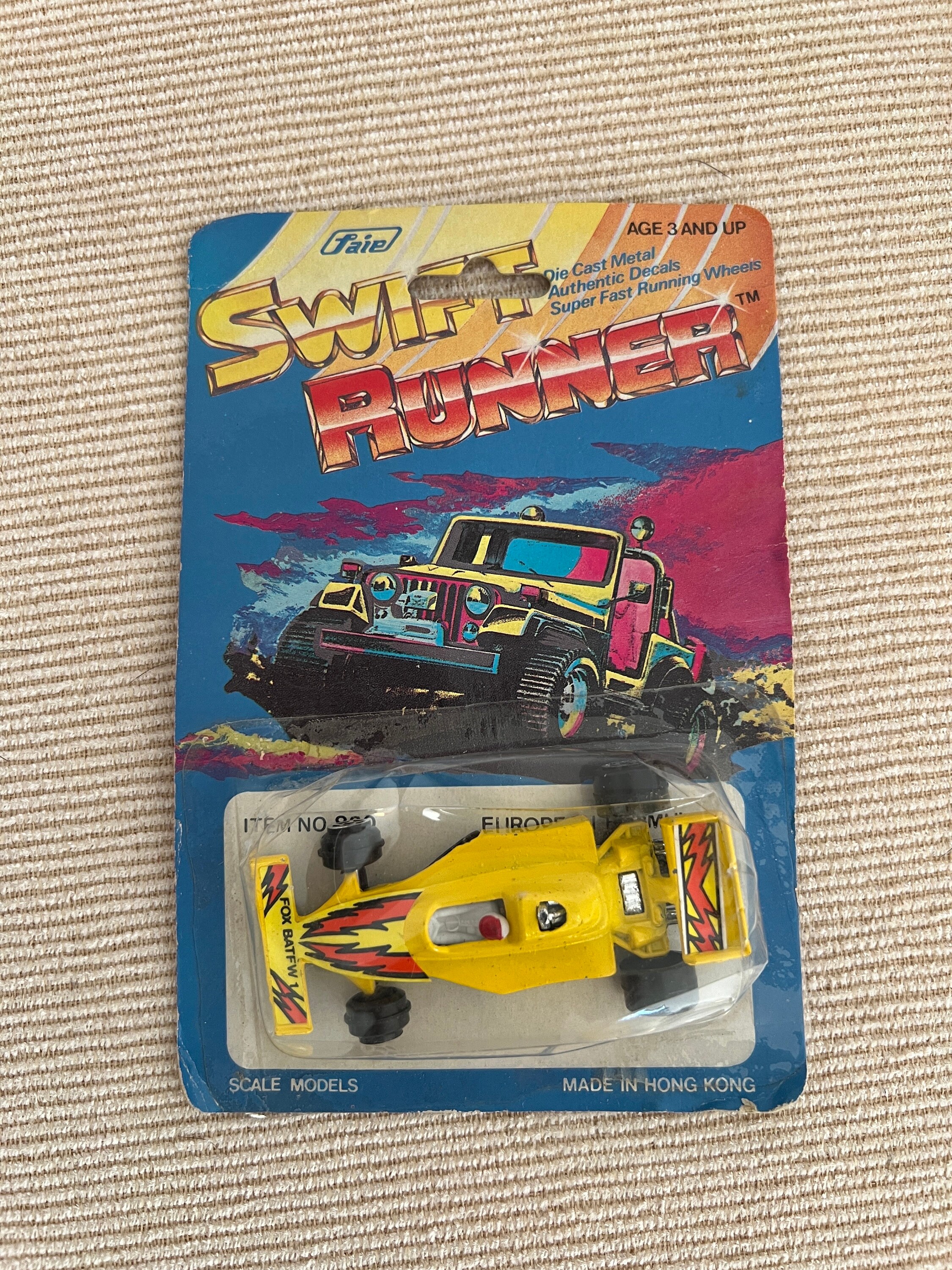 香港製 未開封 ダイキャスト　SWIFT RUNNER ミニカー セット 10台 香港製 未開封 ダイキャスト SWIFT RUNNER ミニカー セット 10台