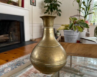 Large Solid Brass Vase, Vintage Etched Vase, Home Decor, Big Vase, Brass Decor, Brass Decorative Vase, Sea Shell, Yin-Yang, Indian