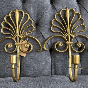Vintage Hollywood Regency Brass Shell and Fleur-de-Lis Wall Sconces, Pair
