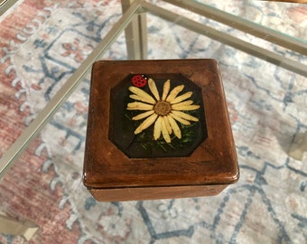 Vintage Wooden Jewelry Box / Pressed Floral Acrylic Lid / Wood Box / Trinket / Catch All