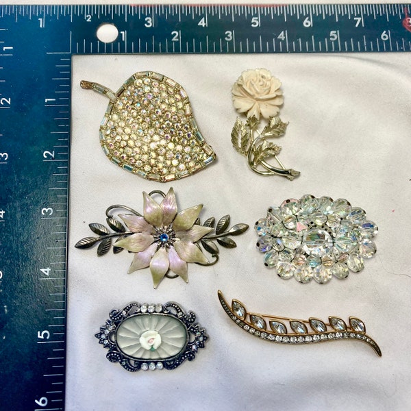 Vintage LOT OF 6 Designer Brooches, Lisner Rose pin, Monet leaf pin, 1928 Porcelain Rose Pin, H. Pomerantz, Get 50% OFF!