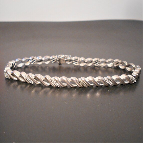 WOW! Vintage Sterling Silver Diamond Women's Tenni