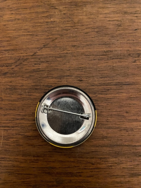 Vintage Collectible Pin Button: Westpoint View 3