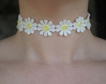 White Daisy Flower Choker | Handmade Gift Present | Woman Teen Girl | Summer Beach | Nature Flower Power | Hippie Style Fashion | BIG SALE