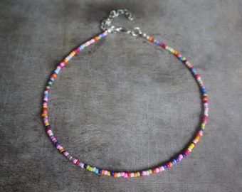 Kleine 2 mm kleurrijke Rainbow Glass Seed Beaded Choker | Sieraden ketting | Handgemaakt cadeau aanwezig | Zomer Boho Strand Mode Schattig | Mix-9