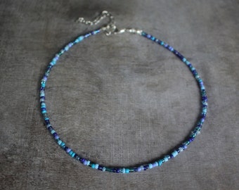 Kleine 2 mm Blue Mix Glass Seed Beaded Choker | Sieraden ketting | Handgemaakt cadeau aanwezig | Zomer | Boho strandmode hou van schattig | Mix-8