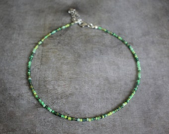 Kleine 2 mm groene mix glas zaad kralen choker | Sieraden ketting | Handgemaakt | Cadeaucadeau | Zomer | Boho strandmode schattig | Meng-7