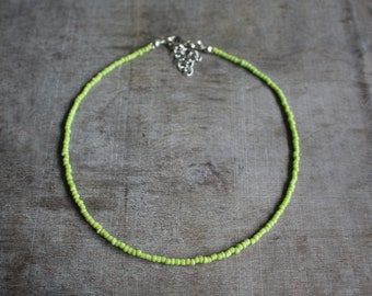 Groen glas 2 mm zaad kralen choker | Sieraden ketting | Handgemaakt | Cadeaucadeau | Zomer Boho Strandmode Schattig | GROTE UITVERKOOP