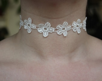 White Daisy Choker | Handmade Gift Present | Love Hearts | Lace Choker | Necklace | Woman Teen Girl | Jewelry Hippie 80s 90s Cute | BIG SALE