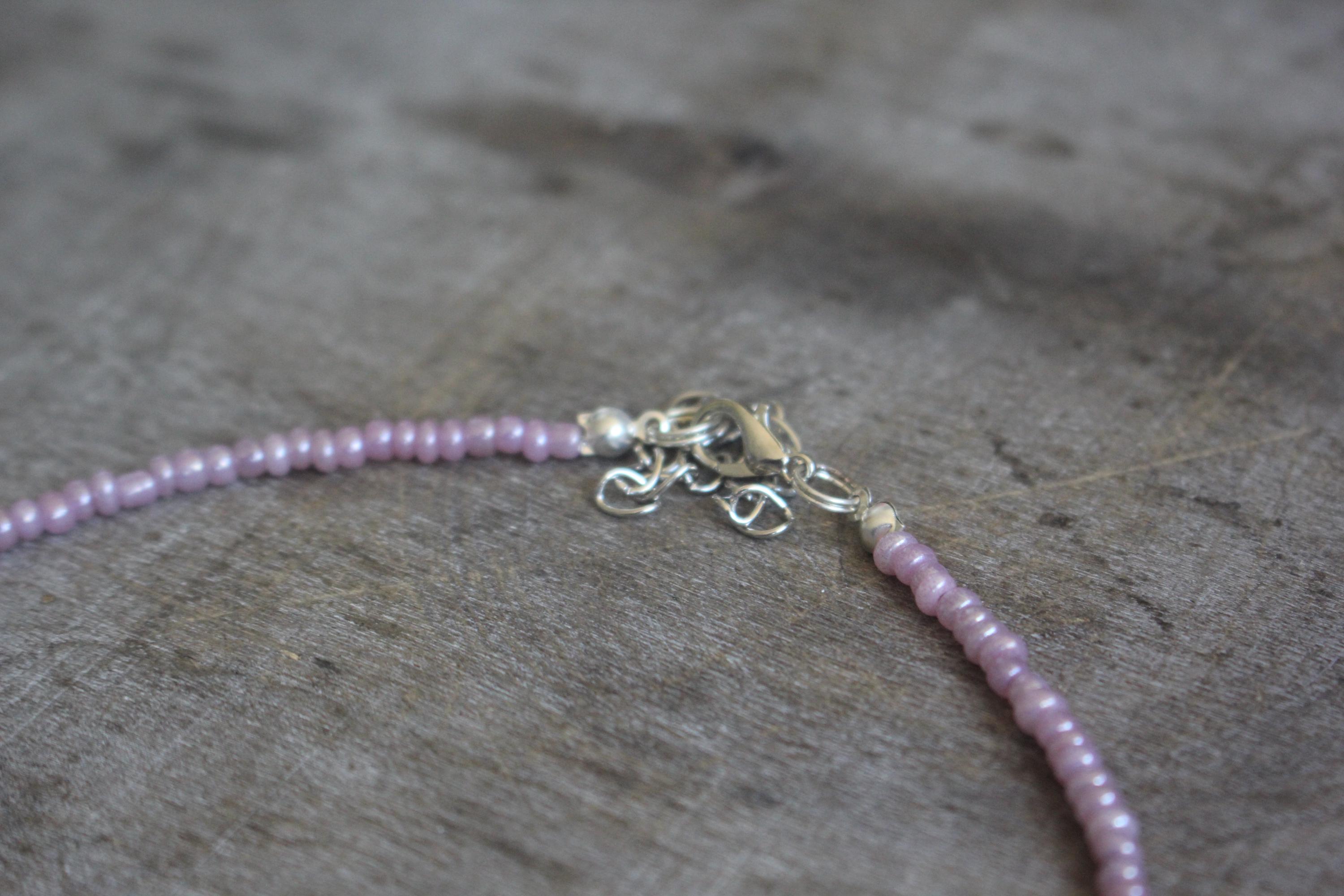 Collier Ras Du Cou Créateur Perles De Rocaille Violet Mauve - Fleur Rose, 41 Cm, Neuf