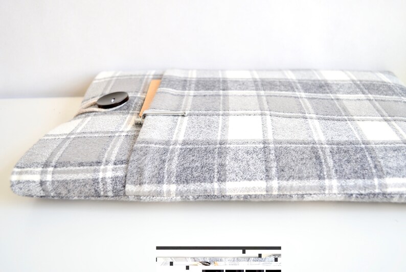 Linen Market Tablet Sleeve - Thumbnail 2
