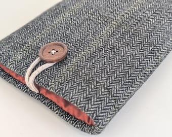 iPhone Case, 17 / 16 /15 / 14 / 13 / 12 / 11 Pro, Max Case, Custom Size Padded Phone Pouch Herringbones, Yellow Lines and Stitching Details