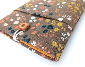 Linen Laptop Sleeve, Custom Size MacBook Air, Pro, m3, Padded with Pocket - Scattered Floral in Nutmeg