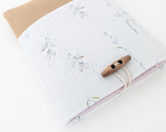 e-Reader Cover, Padded Kindle Sleeve for Paperwhite 6.8, 7", Kobo models - Meadow Fields