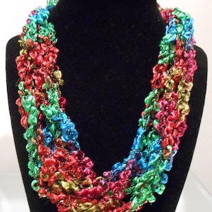 Multicolored Ladder Yarn Trellis Necklace New Style