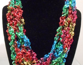 Multicolored Ladder Yarn Trellis Necklace New Style