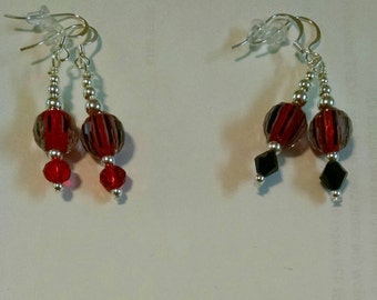 Black and Red Glass Bead Pair of Earrings Item No. 84