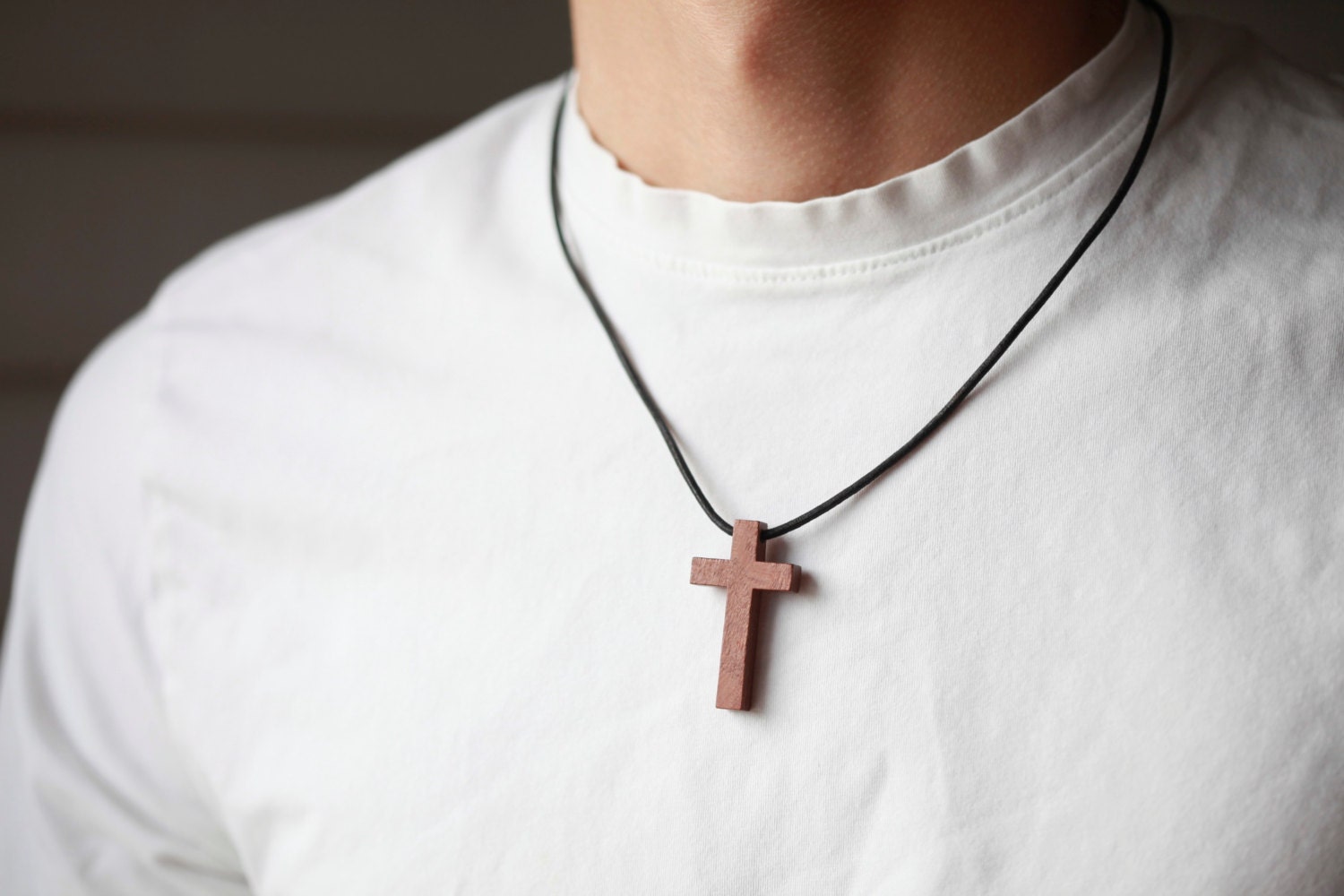 Wood Cross Necklace for Men & Women, Adjustable Leather Cord With Wooden  Cross Pendant, Gift for Catholic Boy, Christian Cross Choker, Psalm 