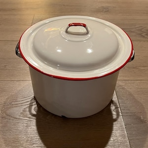 Vintage White Enamelware Pot with Lid: Farmhouse Kitchen Decor
