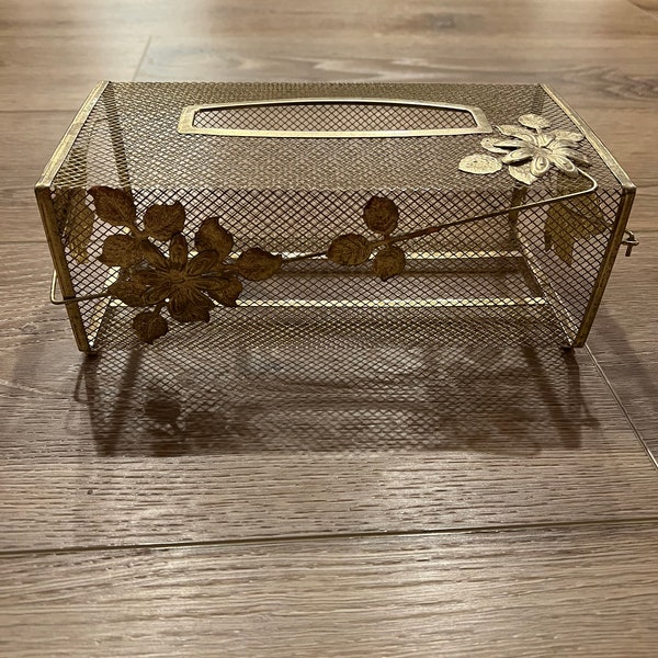 Vintage Ornate Gold Tone Floral Tissue Box Holder, Metal Kleenex Box Holder, Decorative Tissue Box Holder, Vanity Decor, Tissue Box Cover