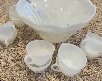 Vintage Anchor Hocking  Harvest Grapes Milk Glass Punch Bowl With 12 Cups And Ladle, Vintage Milk Glass Punch Bowl Set, Grapevine Punch Set