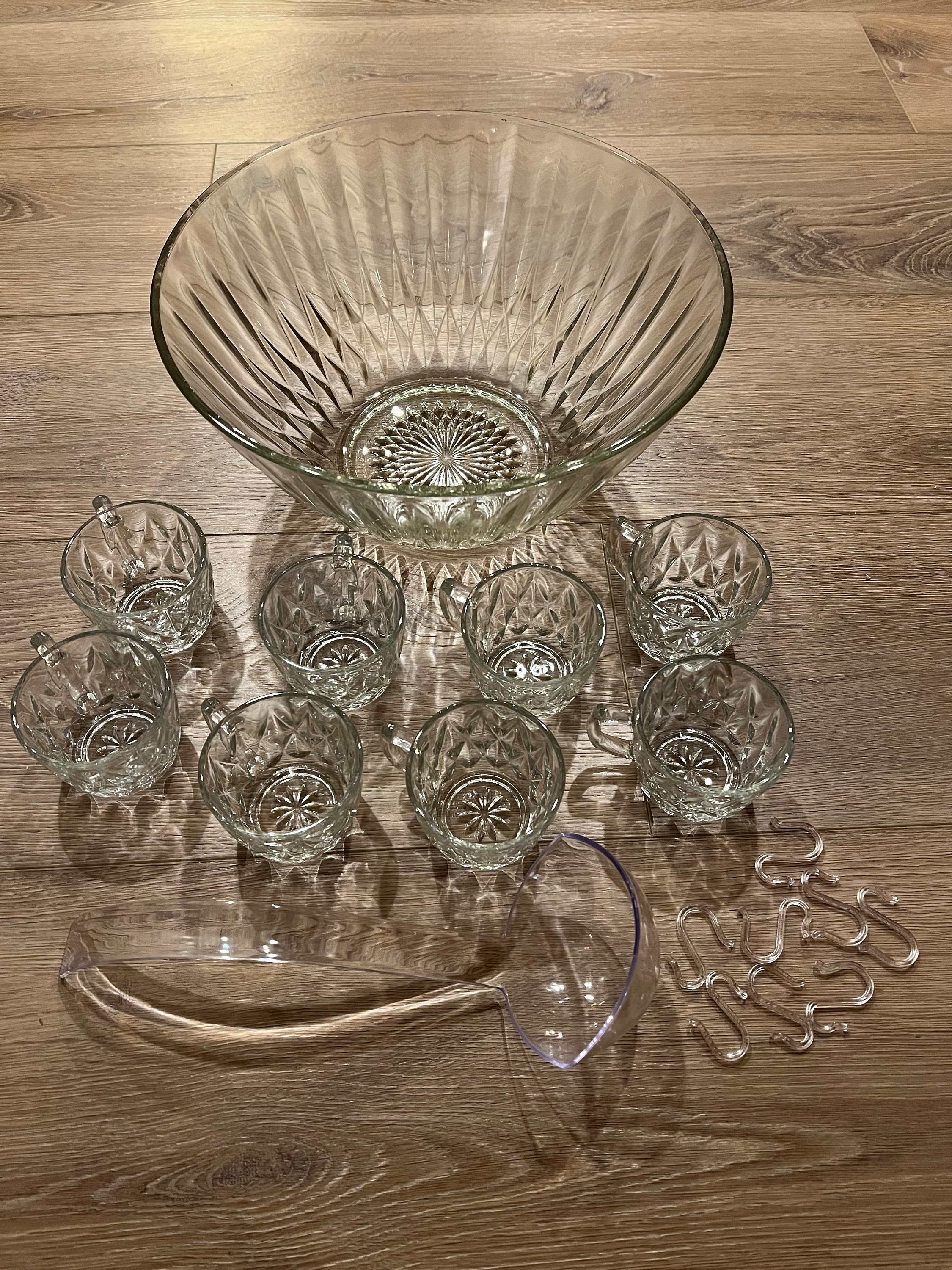 Vintage Anchor Hocking Crown Point 18 Piece Punch Bowl Set With Punch Bowl  Ladle Cups and Hooks, Punch Bowl Hooks and 8 Cups, Punch Bowl 