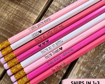 Lápices de San Valentín para niños, 8 unidades - Lápices grabados para el aula de San Valentín, lápices con forma de corazón para conversar