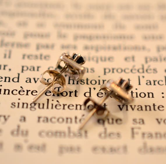 Tiny Vintage Sterling Stud Earring, Simulated Sap… - image 4