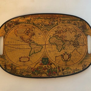 Vintage französisches Serviertablett Orbis Geographische Weltkarte Serviertablett