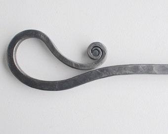 Hand Forged Steel Fire Poker: Shepherd&#39;s Crook Bonfire Tool