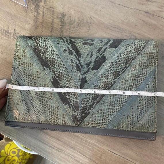 Vintage Snakeskin Python Pattern Clutch - Green a… - image 3