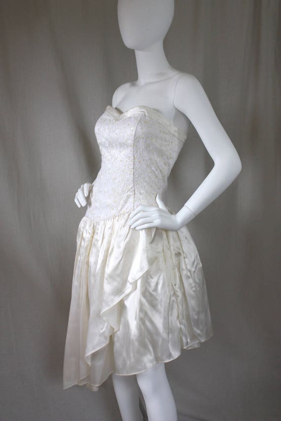 Ivory Gunne Sax by Jessica McClintock Strapless 80s/9… - Gem
