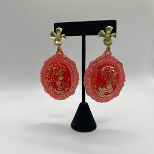 Wunderschöne Rote Harz Cameo Barock Statement Kronleuchter Ohrringe