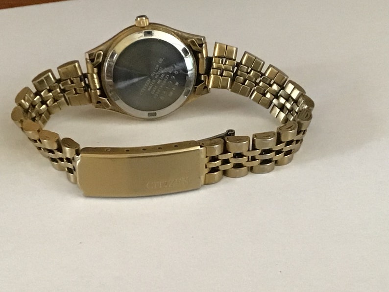 citizen watch pearl face