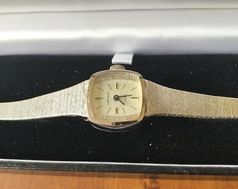 Vintage Swiss Wittnauer Geneve Womans watch