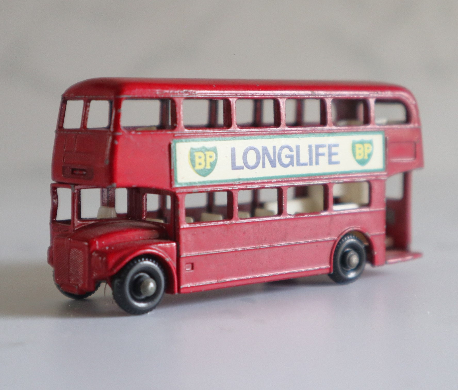 Matchbox hotsell routemaster bus
