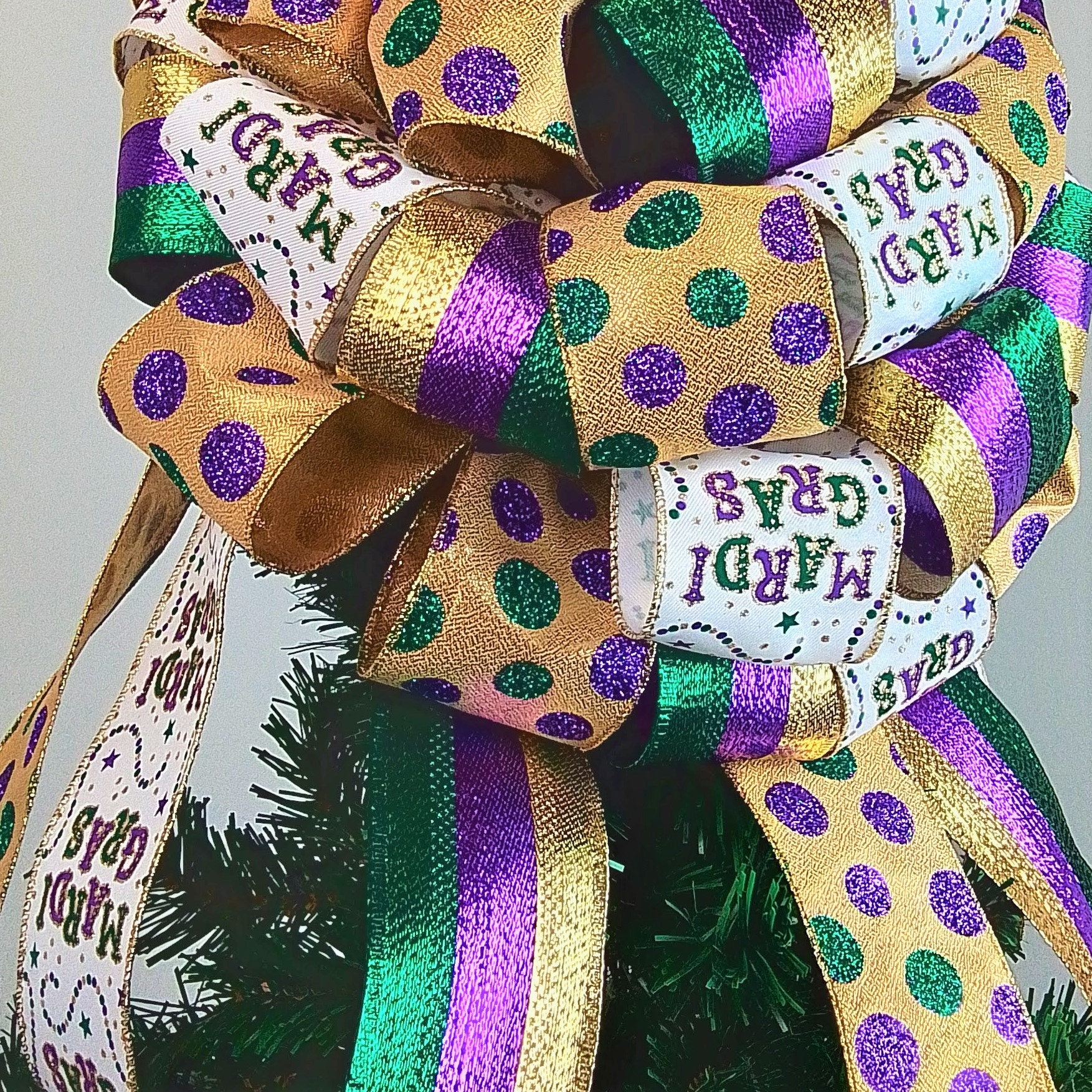 Mardi Gras Lantern Swag, Glam and Glitter Mardi Gras Decorations, New  Orleans Large Bow Tree Topper, Fat Tuesday Lantern Bow Porch Decor