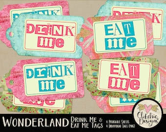 Könnte beinhalten: Vier bedruckbare Blätter mit verspielten "Drink Me" und "Eat Me" Etiketten in Rosa, Blau und Grün mit einem Vintage-Look. Die Etiketten zeigen den Text "Drink Me" und "Eat Me" in einer klobigen, Retro-Schrift.