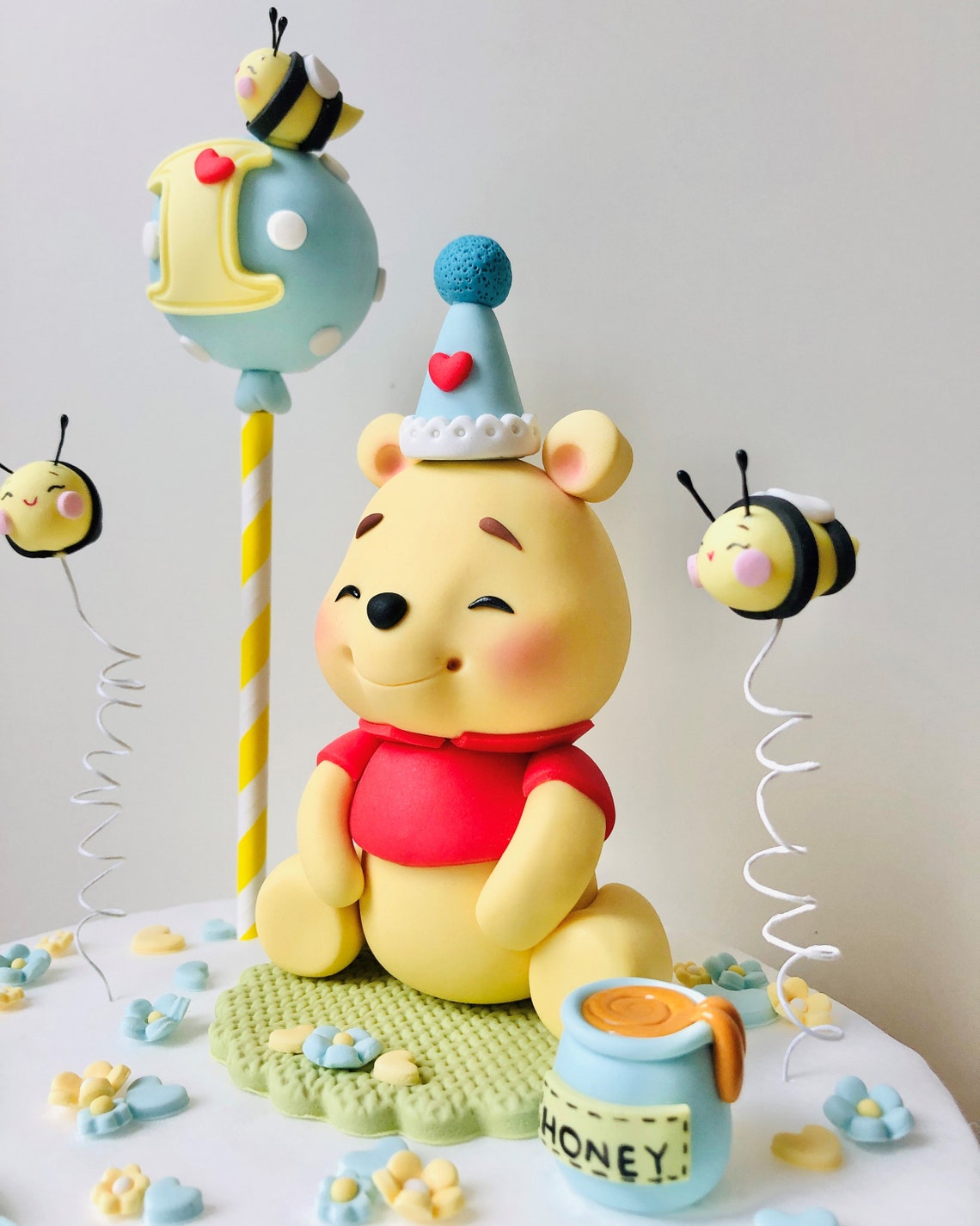 winnie the pooh cake topper figures