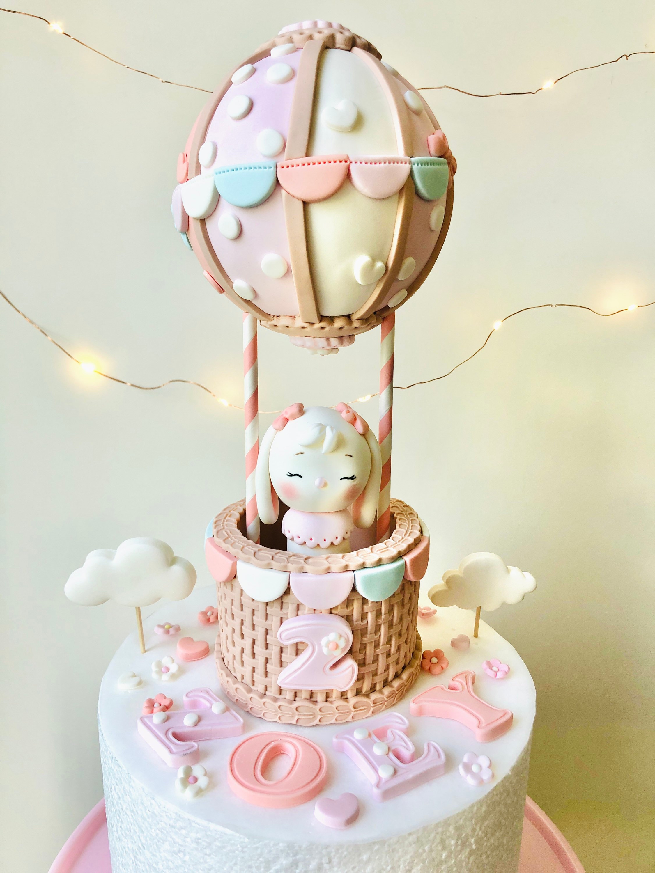 Fondant Hot Air Balloon/ Hot Air Balloon Cake Topper / Boy Cake