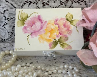 Hand painted 6 x 4 x 2 wooden box, shabby vintage style pink roses