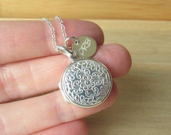 Sterling Silver Flower Locket Necklace, Keepsake Jewelry in Silver, Custom Photo Locket, Engraved Anniversary Gift, Personalized Gift Ideas