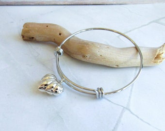 Silver Heart Locket Bangle Bracelet for Her, Keepsake Charm Bracelet for Anniversary, Gifts for Mom Grandma, Unique Gifts to Show Your Love