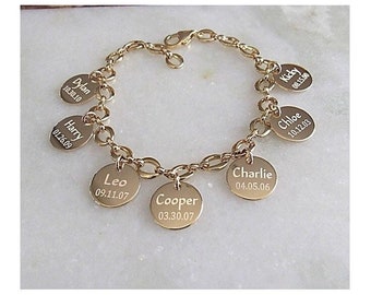 Personalized Charm Bracelet, Mothers Day Jewelry in Gold, Keepsake Gift with Engraved Names, Mother of the Bride Bracelet, Mommy Jewelry